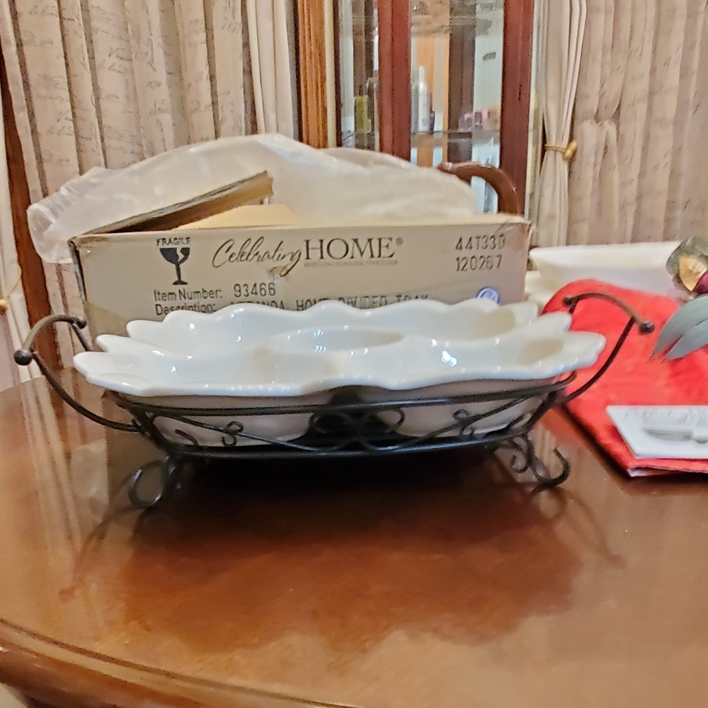 NIB Celebrating Home Meat/VEGETABLE/DIP SERVING PLATTER